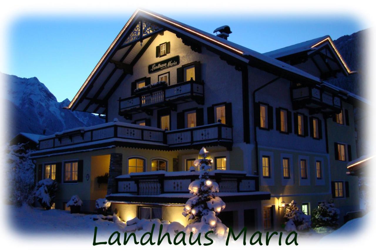 Ferienwohnungen Kroll - Appartements Viktoria Und Landhaus Maria Mayrhofen Eksteriør bilde